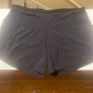 Lululemon Run Times 4” Shorts Size 6 Black